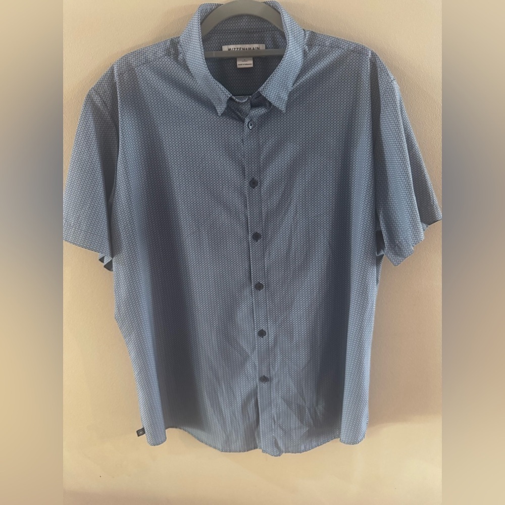 Mizzen+Main Navy Patterned Button Down Shirt